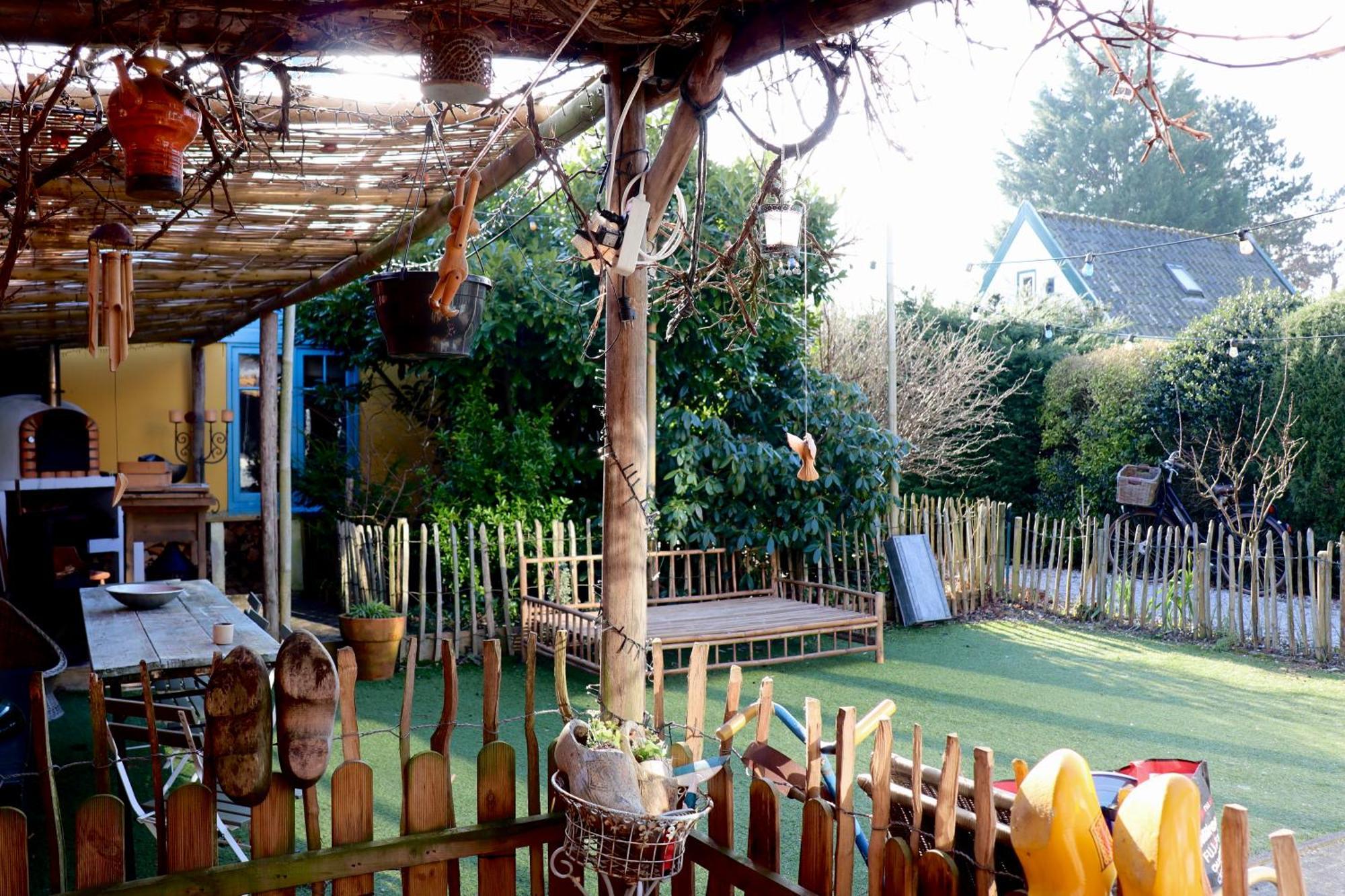 In De Aap - Appartementen & Guesthouse 卑尔根 外观 照片